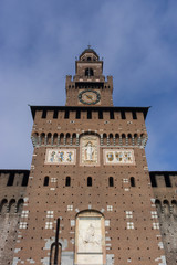 Fototapeta na wymiar Castle Sforzesco tower