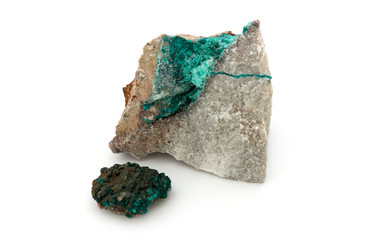 2 grüne Minerale