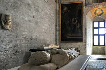 Avignone, tomba