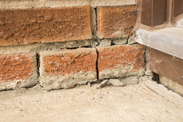 Wall brick corner crack