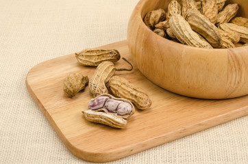 Boiled peanuts