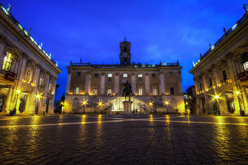 Fototapeta na wymiar Capitoline Museum at night