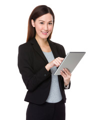 Businesswoman use of digital tablet