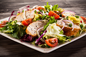 Roast chicken fillet and vegetables