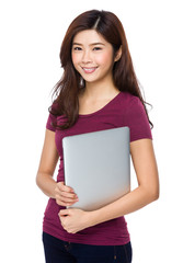Naklejka premium Woman hold with laptop