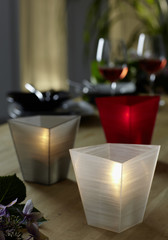 Cozy table lights for the garden party
