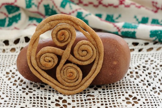 Teterki, Russian rye cookies for spring equinox selebration