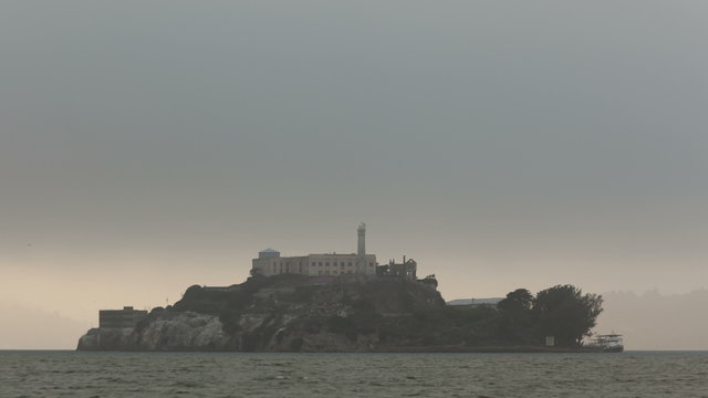 4K Time lapse Alcatraz Island in fog