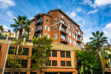 Fototapeta na wymiar Apartment building in Long Beach, California.