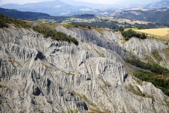 Canossa, Formazioni Calanchive 