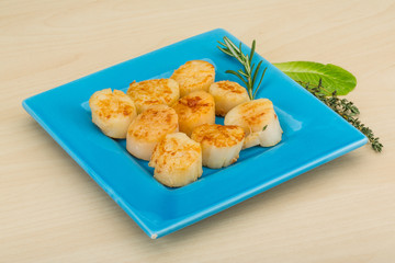 Grilled scallops