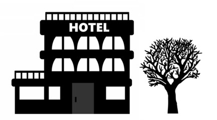 Arbre en hiver et un hôtel