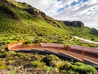 Rolgordijnen Road and rocks of Los Gigantes. Tenerife © Alex Tihonov