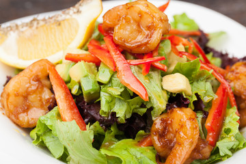 salad with shrimps