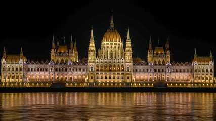Fototapeta na wymiar Night detail of the Parliament building