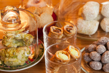 italian cookies - Italienische Kekse und Nüsse