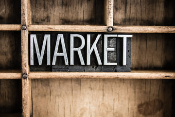 Obraz premium Market Concept Metal Letterpress Word in Drawer