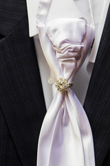 Man's style, dressing, suit, shirt, tie