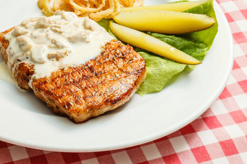 steak with vegetables