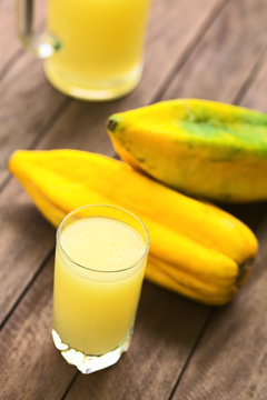 Ecuadorian Babaco fruit juice (lat. Vasconcellea x heilbornii)