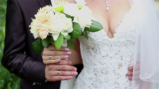 wedding couple and wedding bouquet