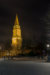 Fototapeta na wymiar Nikolaikirche in KIEL bei Nacht