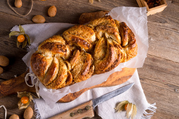 yeast dough cake with orange marmolade