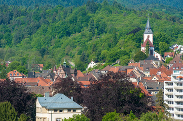 Obraz premium Stadtbild mit Liebfrauenkirche, Gernsbach