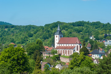 Fototapeta na wymiar Blick zur Liebfrauenkirche, Gernsbach