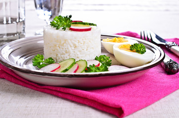 White rice with radish, cucumber and eggs