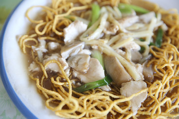 Crispy Noodles with Gravy