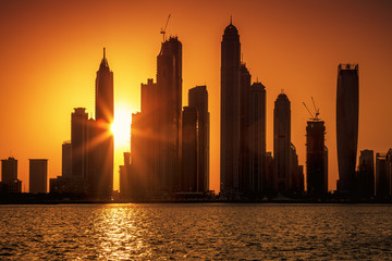 Obraz premium View of Dubai at sunrise