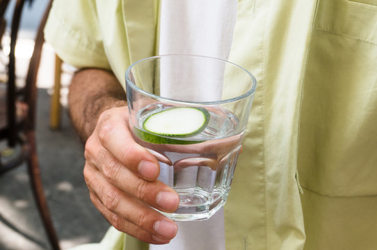 water with cucumber