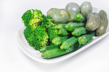 boiled vegetables ready for shrimp-paste sauce