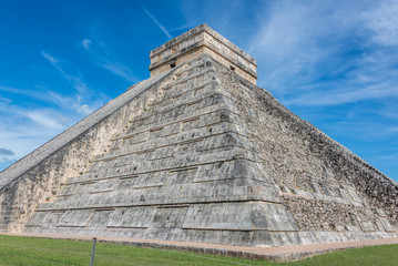 Fototapeta na wymiar Chichen Itza Main Building. Mayan Historic Building. Traveling C