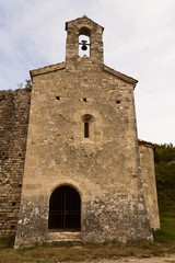 Fototapeta na wymiar Saints Cosmas and Damian chapel in Gigondas