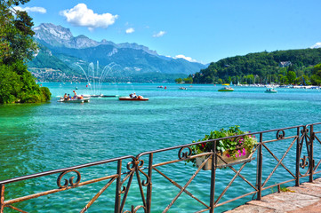 Lac d'Annecy, France, Rhône-Alpes, Haute-Savoie - obrazy, fototapety, plakaty