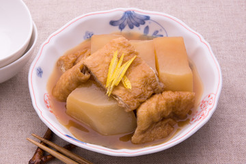 聖護院大根と油揚げの煮物