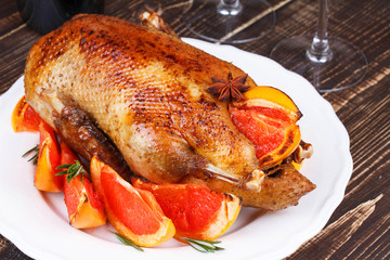 Duck with grapefruits