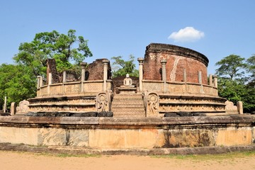 Fototapeta na wymiar Vatadage in Polonnaruwa, Sri Lanka.