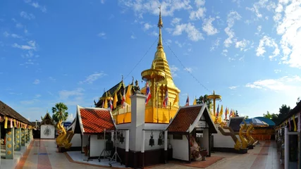 Papier Peint photo Temple Wat Phra That Doi Kham Buddhist temple
