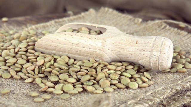 Portion of brown Lentils (seamless loopable 4K UHD footage)