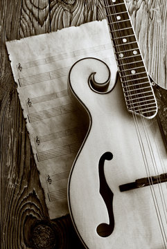 mandolin with music sheet