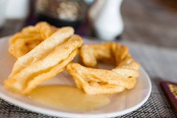 closeup curl roti on dish