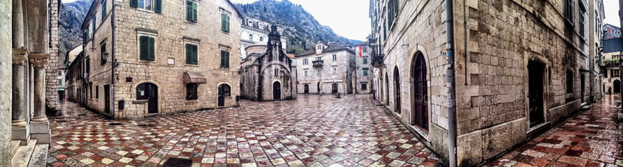 Fototapeta na wymiar Empty streets of Kotor