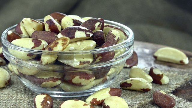 Portion of Brazil Nuts (seamless loopable)