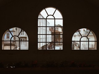 ventana de tres arcos