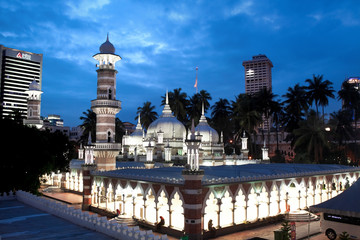 Mosque Jamek at Kuala Lumpur, Malaysia © Mik Man