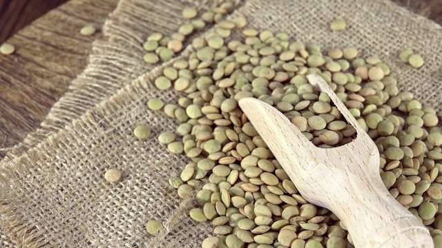 Seamless loopable brown Lentils