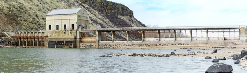 Photo sur Plexiglas Barrage Historic dam on a river in Idaho